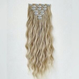 24 In Clip in light Ash Blonde Wavy Hair Extensions
